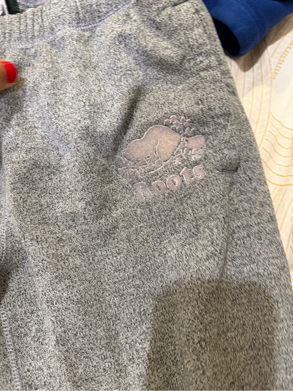 2 Roots women Heather Gray Sweatpants with Embroidered Logo